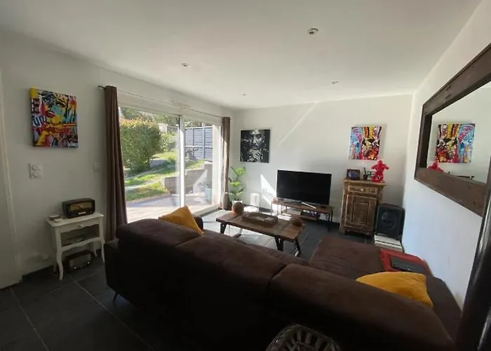 Διαμέρισμα Maison Individuelle Avec Exterieur Et Piscine *