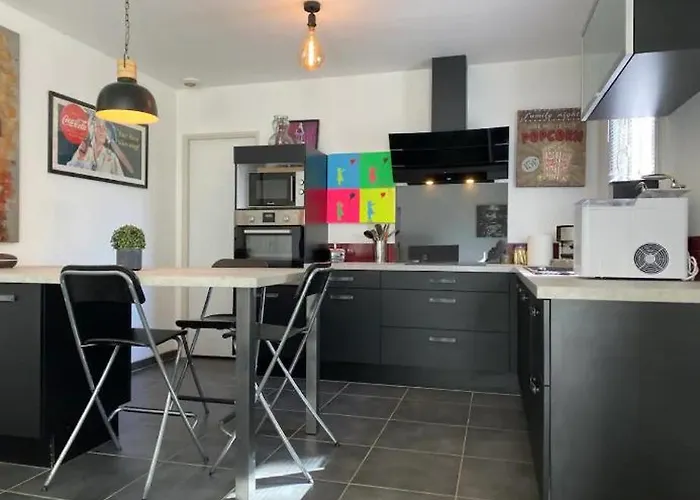 Maison Individuelle Avec Exterieur Et Piscine Διαμέρισμα *