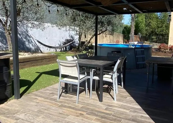 Διαμέρισμα Maison Individuelle Avec Exterieur Et Piscine *